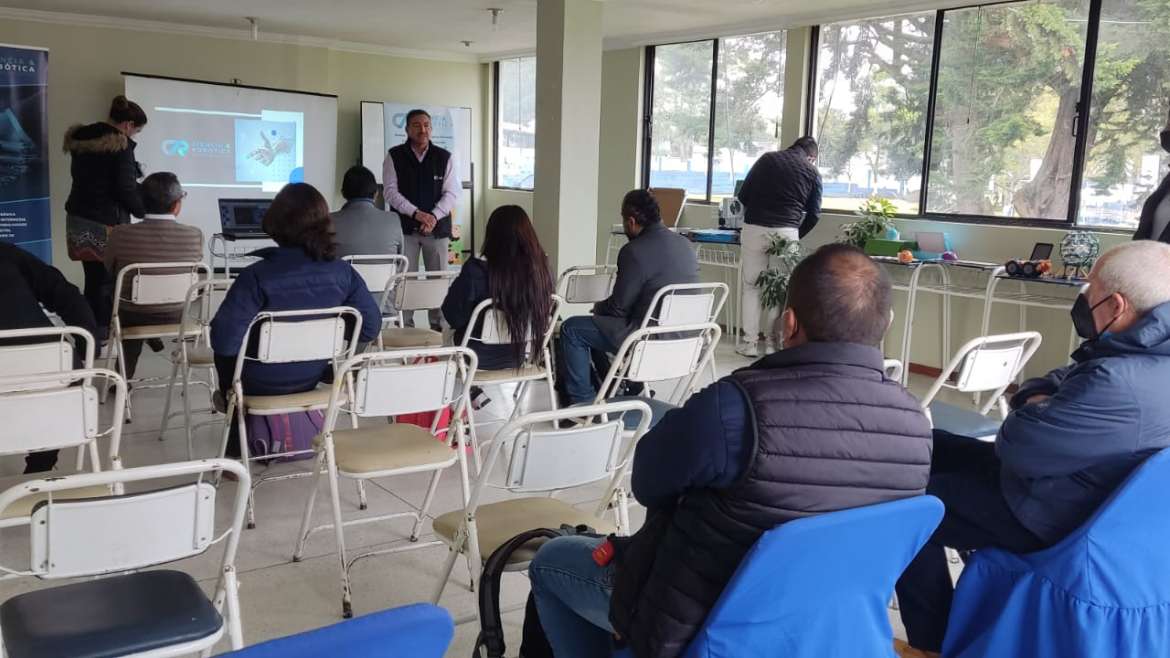 Visita a Unidad Educativa Academia USA