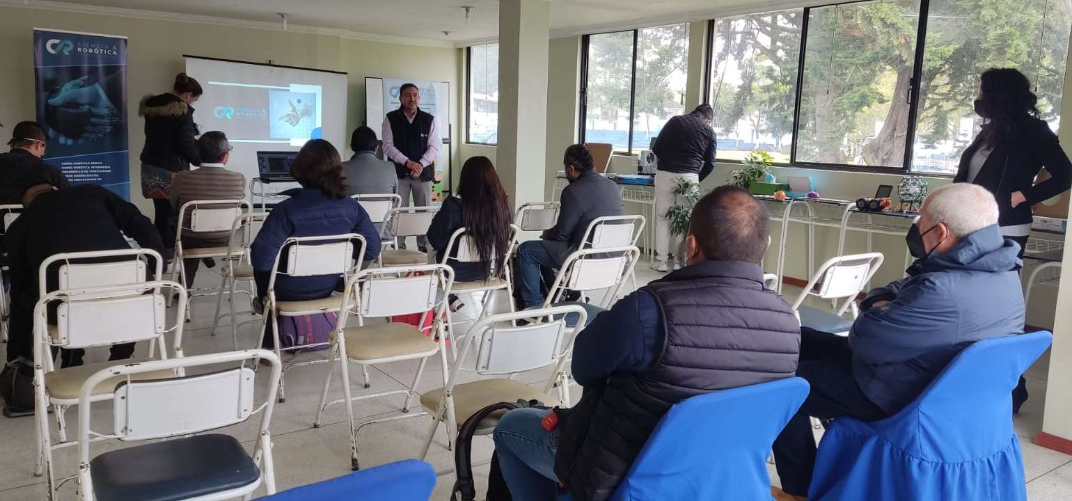 Visita a Unidad Educativa Academia USA